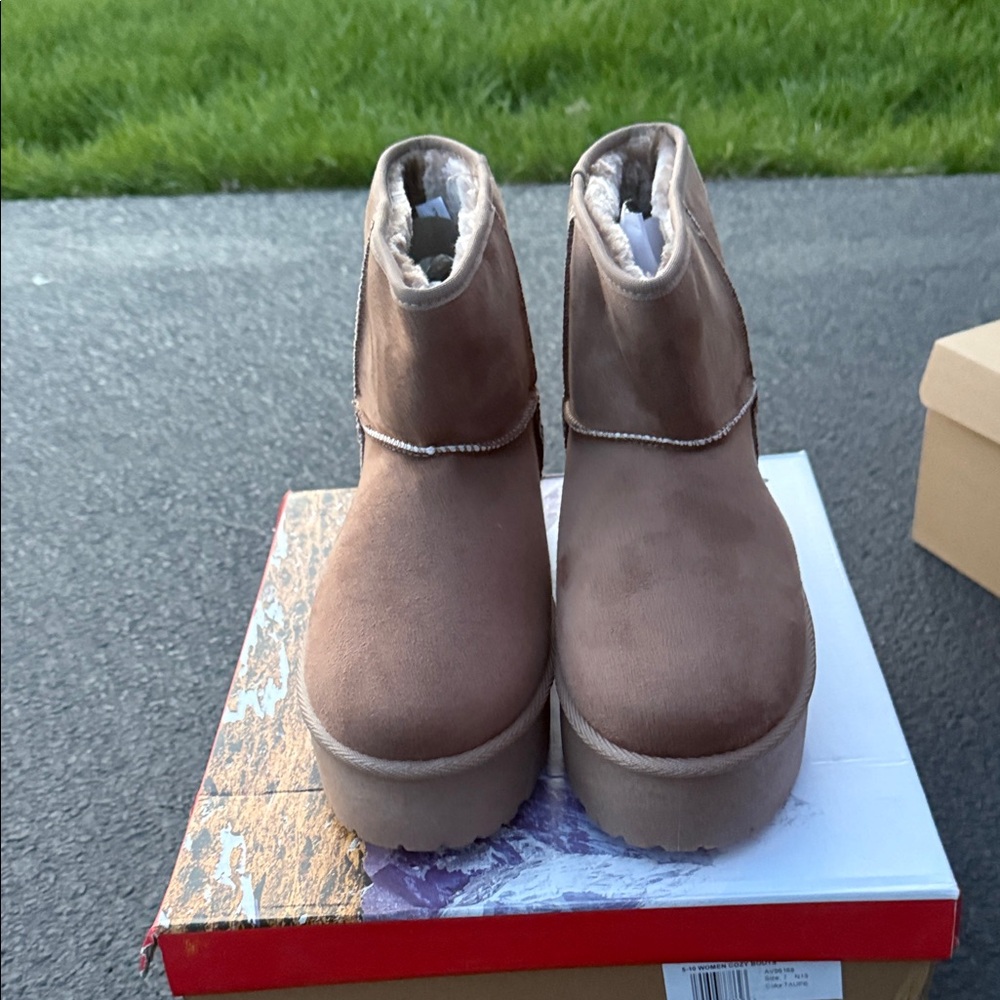 Avalanche Taupe Platform Ankle Boots